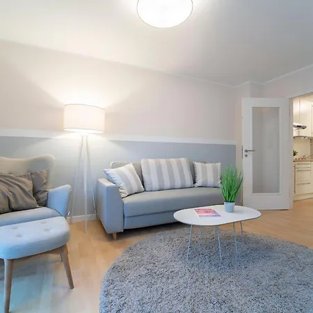 Strandnest * Dahme (Schleswig-Holstein)